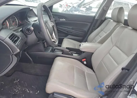 2009 Honda Accord Lx z USA, uszkodzony, nr VIN JHMCP26389C010808